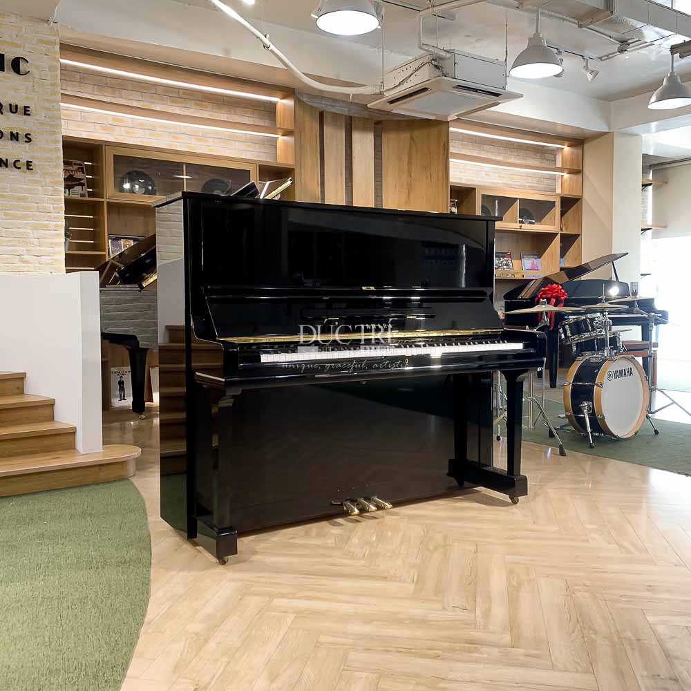 YAMAHA U3M MÀU ĐEN