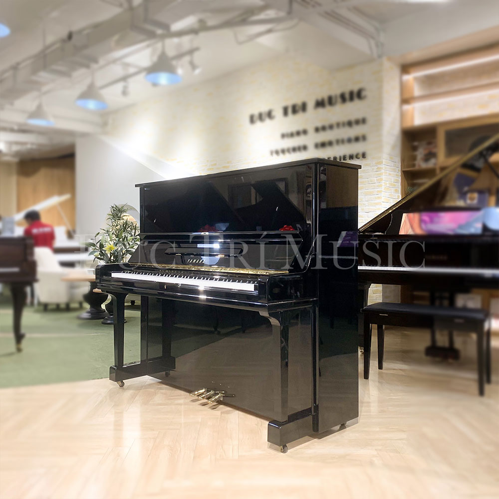 Yamaha U3M 20 Đàn piano yamaha U3M có ngoại hình đẹp