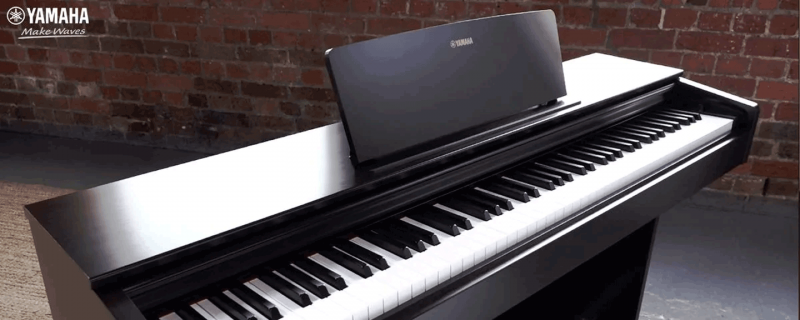 Bàn Phím đàn piano điện YDP-103 đem lại cảm giác vững chắc, chân thực.