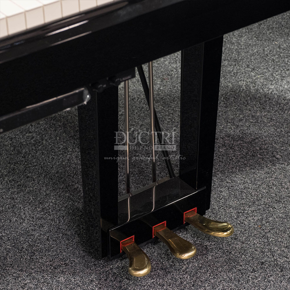 pedal piano Yamaha C1X