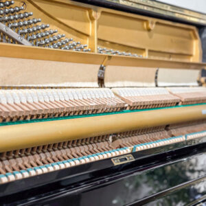 Búa đàn Yamaha Ux