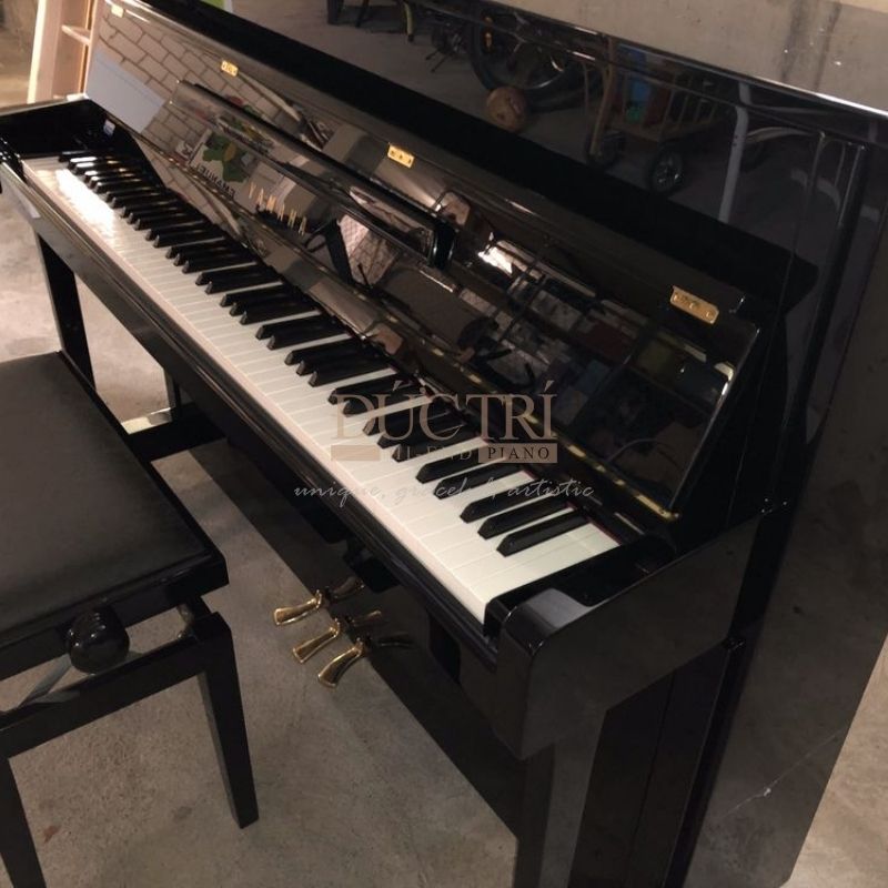 Yamaha U2H 11 Góc cạnh của Đàn Piano Yamaha U2H