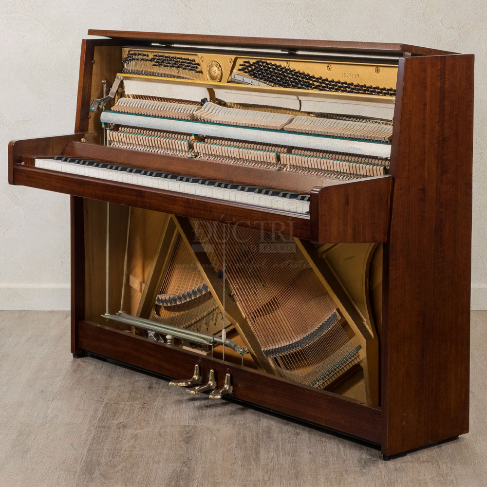 Máy-đàn-piano-Yamaha-M1