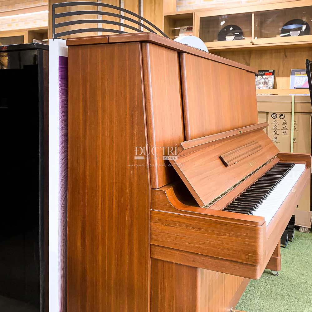 Yamaha W107BT Thùng đàn thiết kế cổ điển - truyền thống