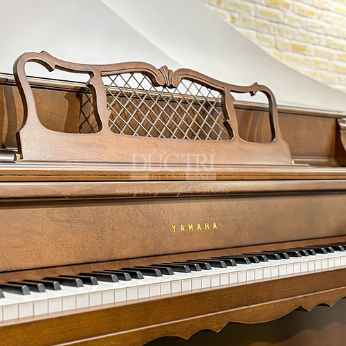 giá nhạc đàn piano yamaha m2c