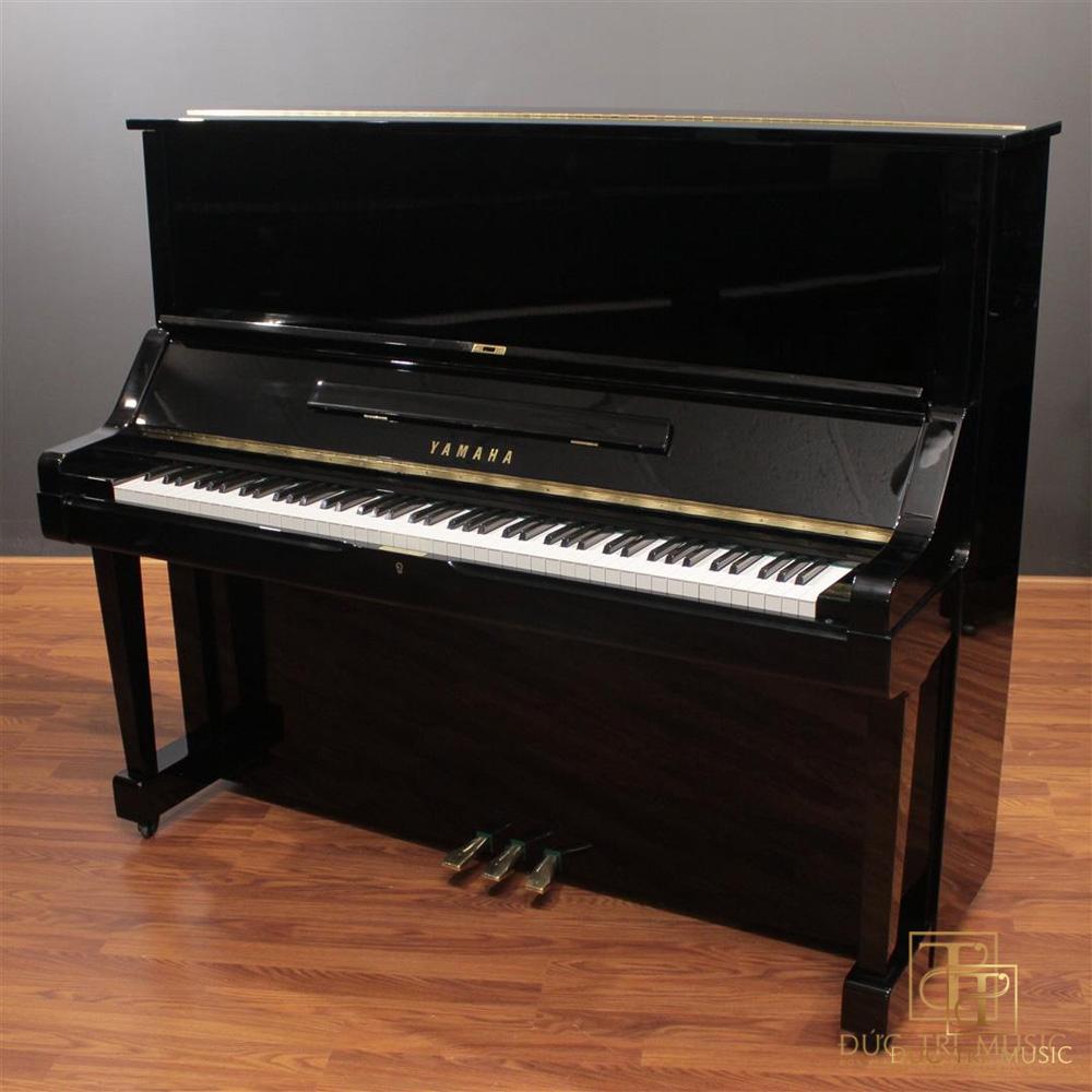 Yamaha UX 4 Đàn Piano Yamaha UX