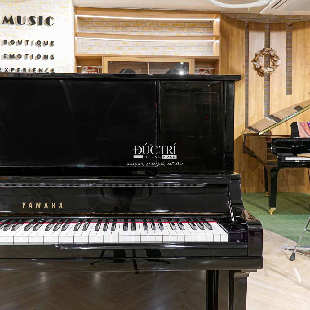 Piano Upright Yamaha Ux30A