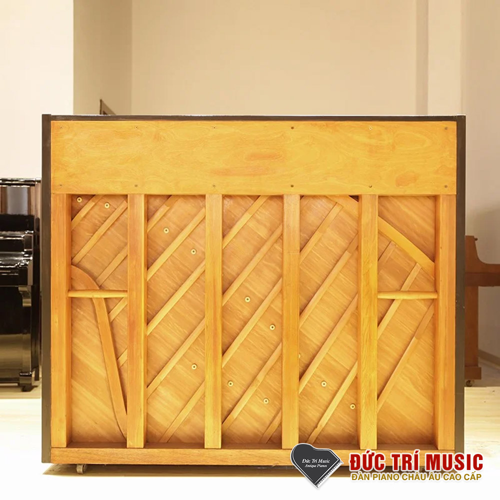 lưng đàn piano kawai us60