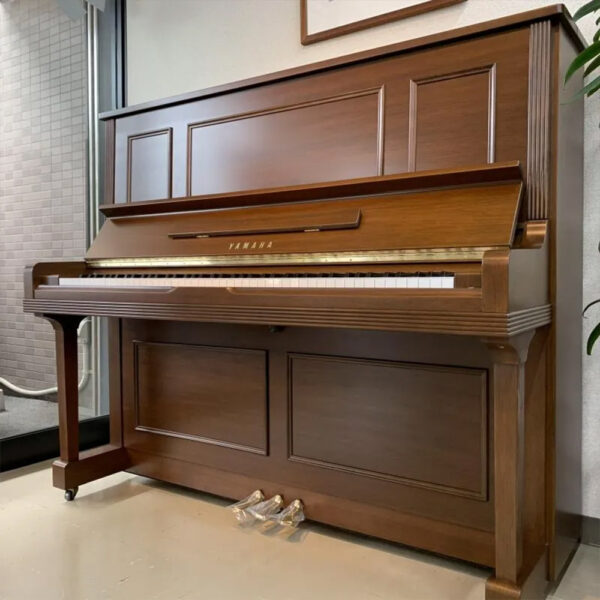 Đàn Piano Yamaha U300WN