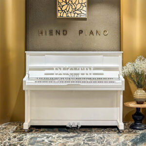 Đàn Piano Yamaha U1J PWHC màu trắng tại đức trí piano boutique