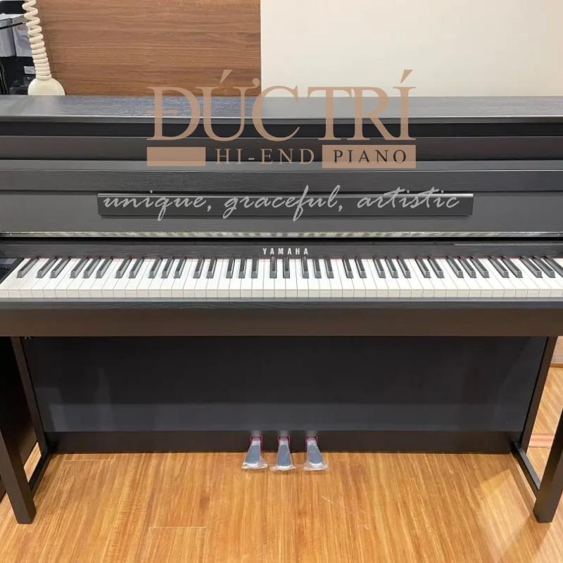 Yamaha CLP-785 5 Yamaha CLP-785 được trưng bày tại Showroom của Piano Đức Trí