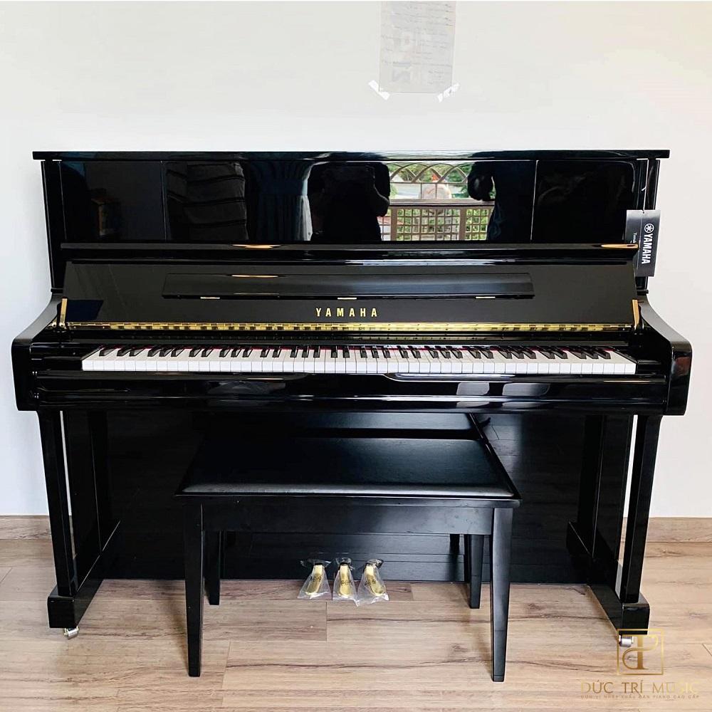 Đàn Piano Yamaha U1JPE - chất liệu sơn bóng