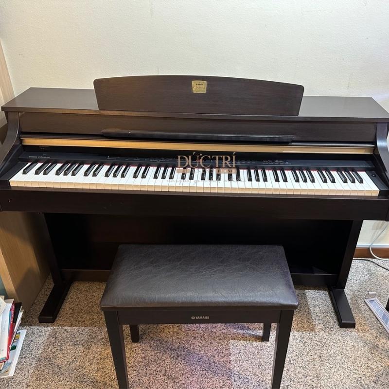 Yamaha CLP-775 8 Yamaha CLP-775 nhìn tổng quát