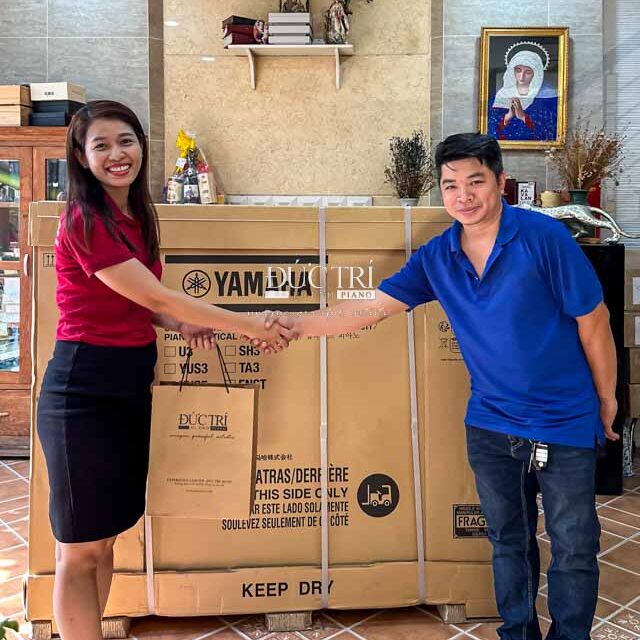 Piano Đức Trí Bàn giao đàn piano yamaha yus5 