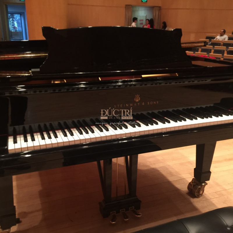 Steinway D274 5 Logo và bàn phím chiếc đàn Piano Steinway D274
