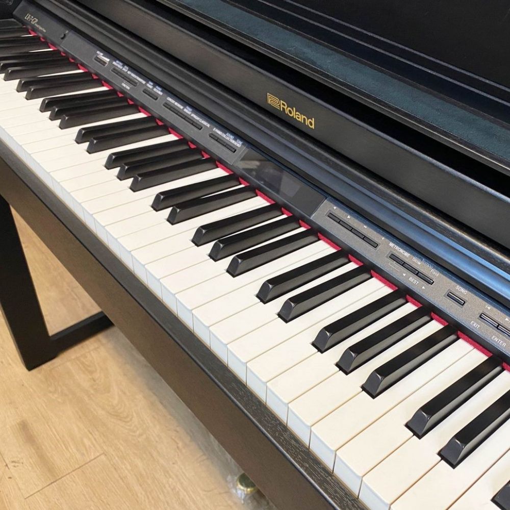 ROLAND LX7 -GP