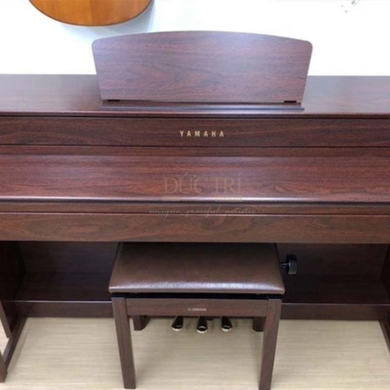 Yamaha CLP-545 6 Yamaha CLP-545 được trưng bày tại Showroom của Piano Đức Trí