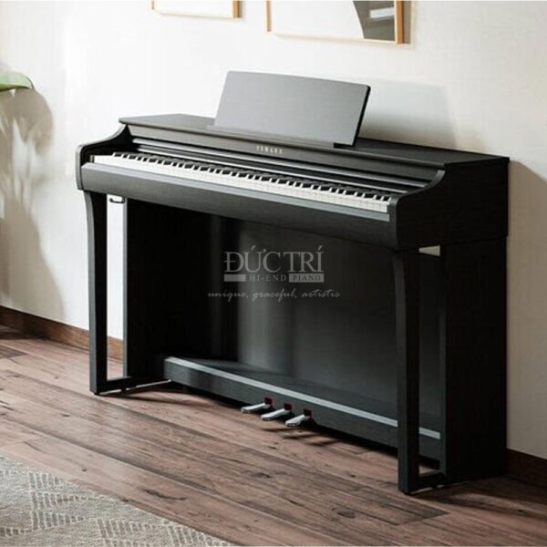 Yamaha CLP-825 B đen nhám