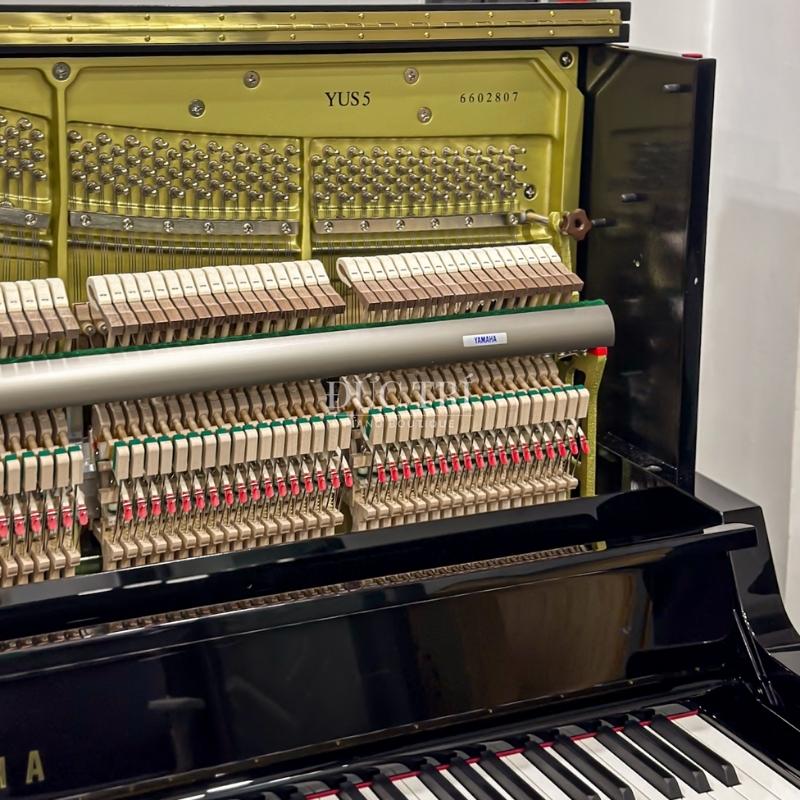 Bàn giao piano Yamaha YUS5 làm quà tặng cho con gái 3 Bộ máy đàn Yamaha YUS5
