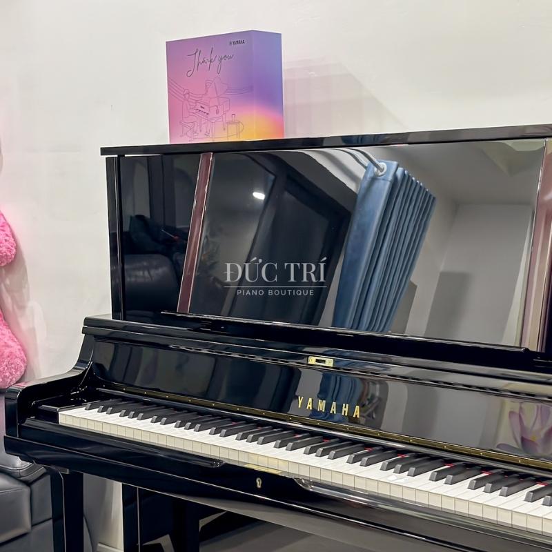 Bàn giao piano Yamaha YUS5 làm quà tặng cho con gái 5 Yamaha YUS5 cùng phần quà của Piano Đức Trí