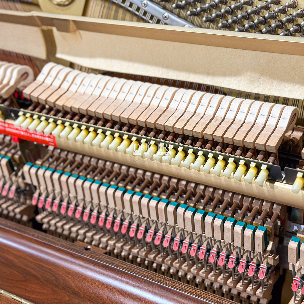 Đàn Piano Upright Yamaha HQ100Wn Cao Cấp Tại Đức Trí Music