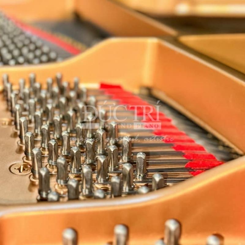 Yamaha CF4 15 Chốt lên dây (tuning pins) và dây đàn của đàn piano Yamaha CF4