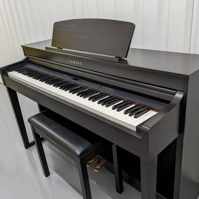 Yamaha CSP-295 10 Đàn Piano Yamaha CSP-295 được trưng bày tại Showroom của Piano Đức Trí