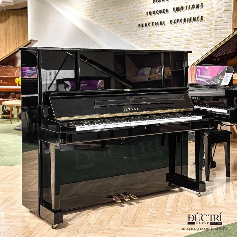 Yamaha Ux50a 14 Đàn Piano Yamaha Ux50a được trưng bày tại Showroom của Piano Đức Trí