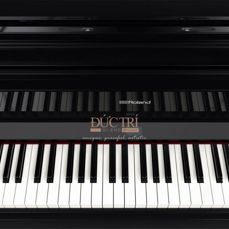 Roland GP9 2 Logo và bàn phím chiếc đàn Piano Roland GP9