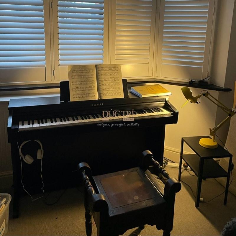 Kawai CA97 11 Phía trước chiếc đàn Kawai CA97 được trưng bày tại nhà của khách hàng