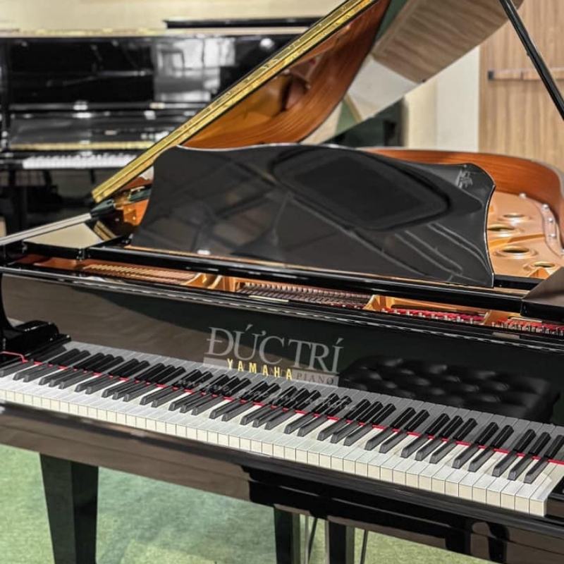 Yamaha CF4 11 Phía trước đàn piano Yamaha CF4