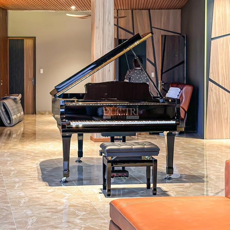 Yamaha CF6 16 Yamaha CF6 được trưng bày tại Showroom của Piano Đức Trí