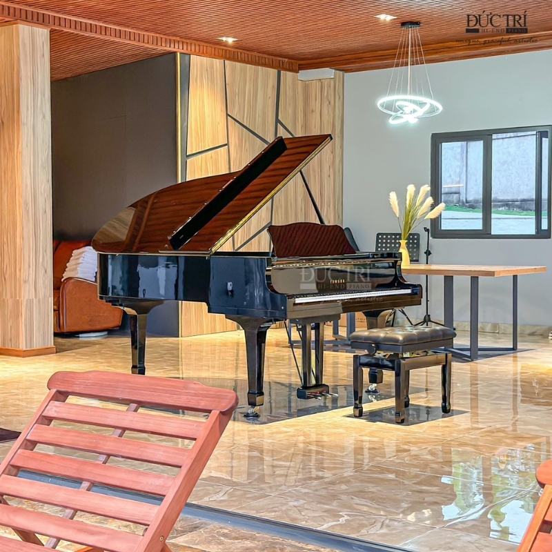 Yamaha CF6 12 Yamaha CF6 nhìn từ xa