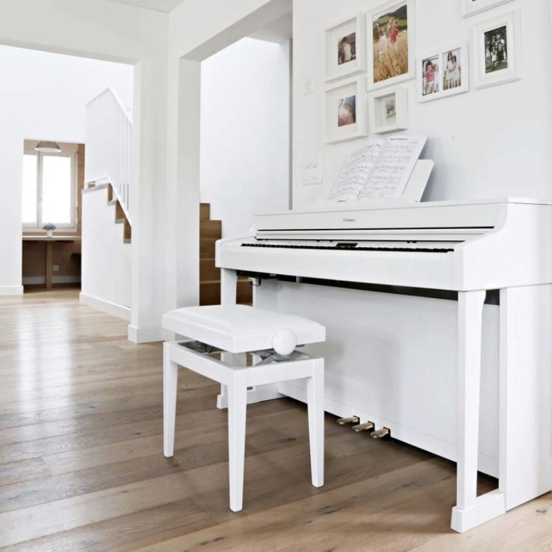 Yamaha CLP-875 11 Yamaha CLP-875 được Piano Đức Trí bàn giao đến nhà khách hàng