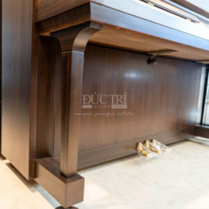 chân-đàn-Yamaha-U5C