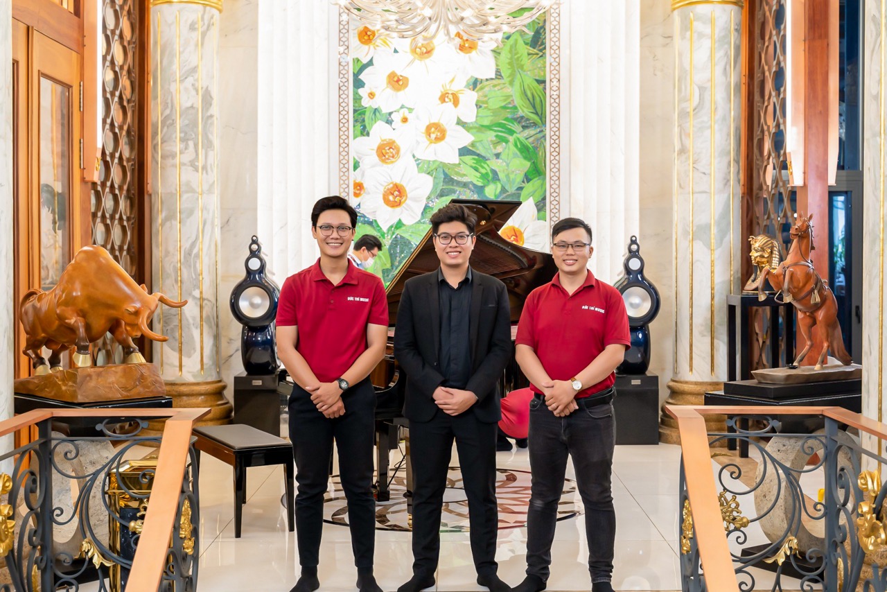 Doi ngu Duc Tri Music dịch vụ sửa đàn piano