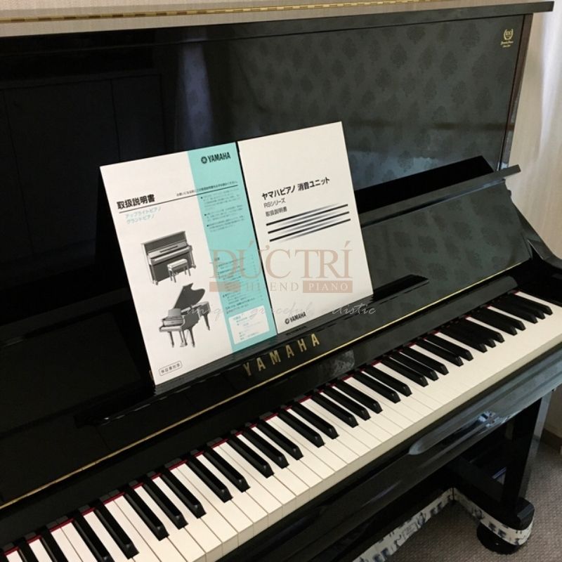 Hình ảnh bàn phím Đàn Piano Cơ Yamaha YU3CE Upright