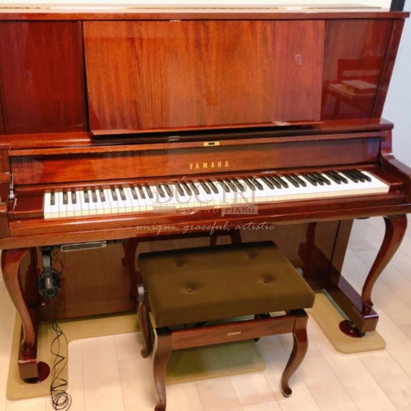Hình ảnh bàn phím của Đàn Piano Cơ Yamaha YU30MhC Upright