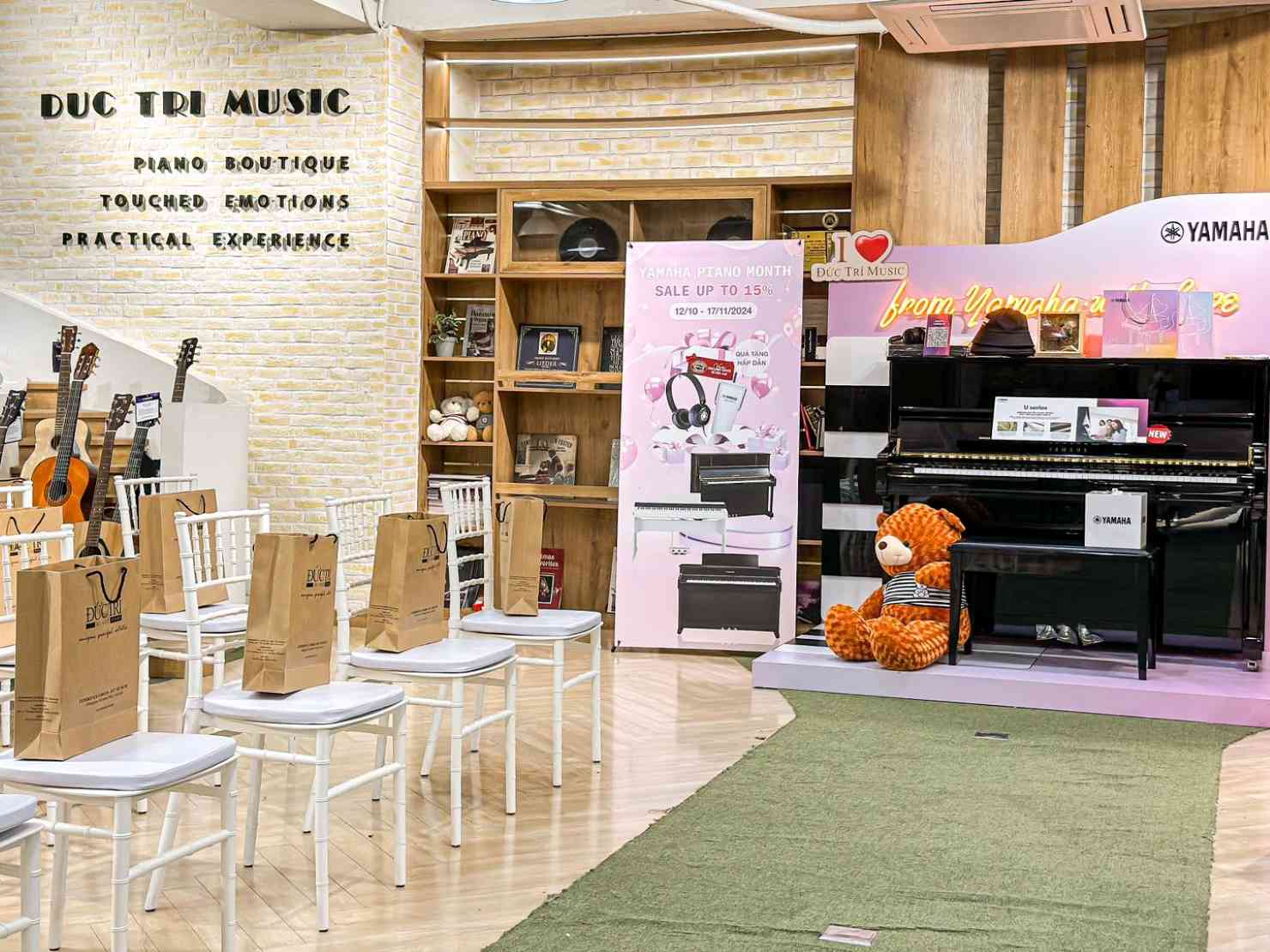Piano Đức Trí tổ chức buổi workshop về đàn piano tại showroom cuả Piano Đức Trí