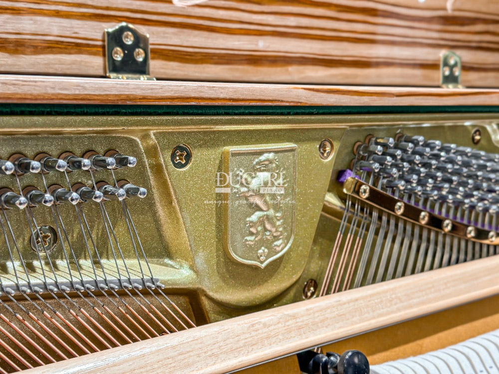Đàn piano Schweighofer up126 cao cấp tại Piano Đức Trí