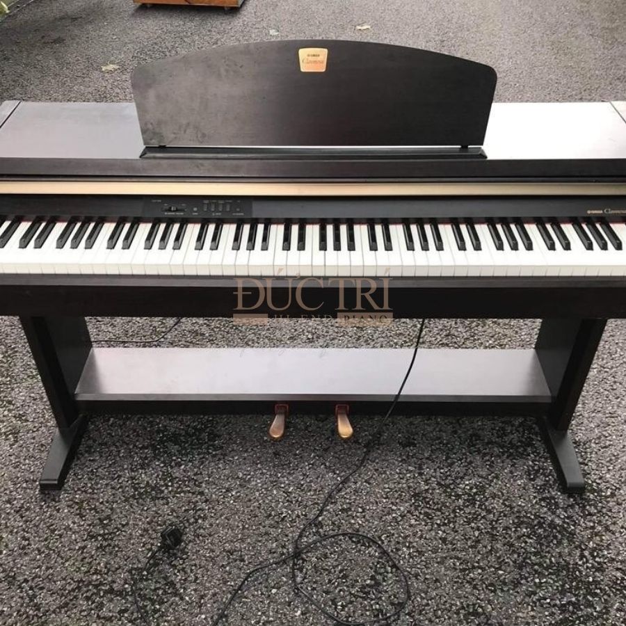 Hình ảnh bàn phím Đàn Piano Yamaha CLP-825