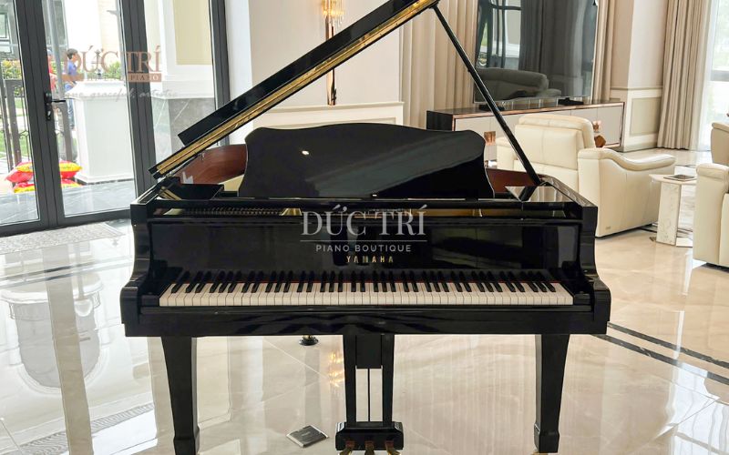 Bàn giao đàn Grand Piano Yamaha G1B Disklavier đến Đồng Nai 7 Mặt trước của đàn Đàn piano Yamaha G1B