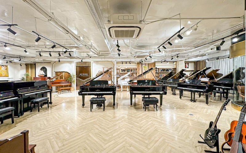 Reviews top 5 cửa hàng đàn piano Tân Bình uy tín 2025 2 Toàn cảnh Showroom Piano Đức Trí tại Tân Bình