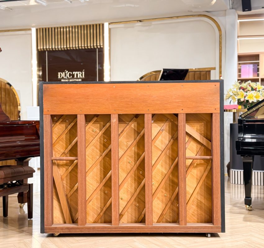 Yamaha SX101 9 Khung đàn Piano Yamaha SX101